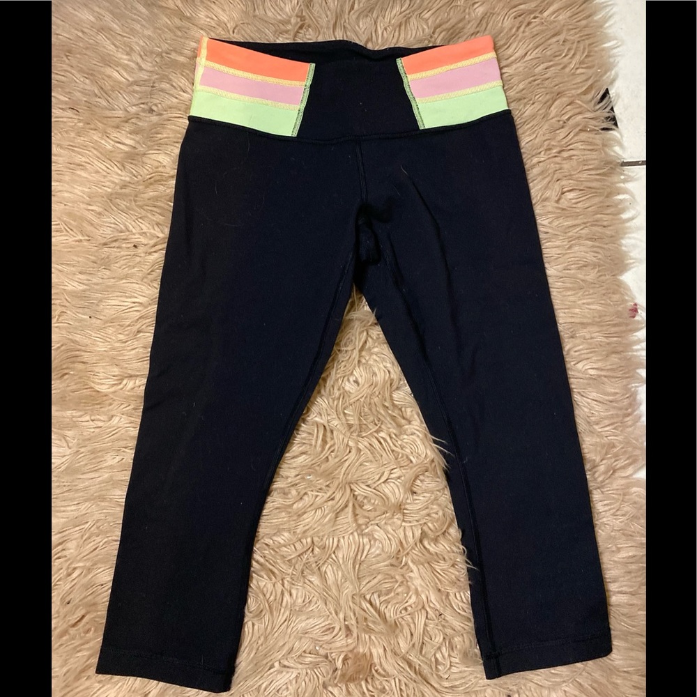 Lululemon leggings size 6